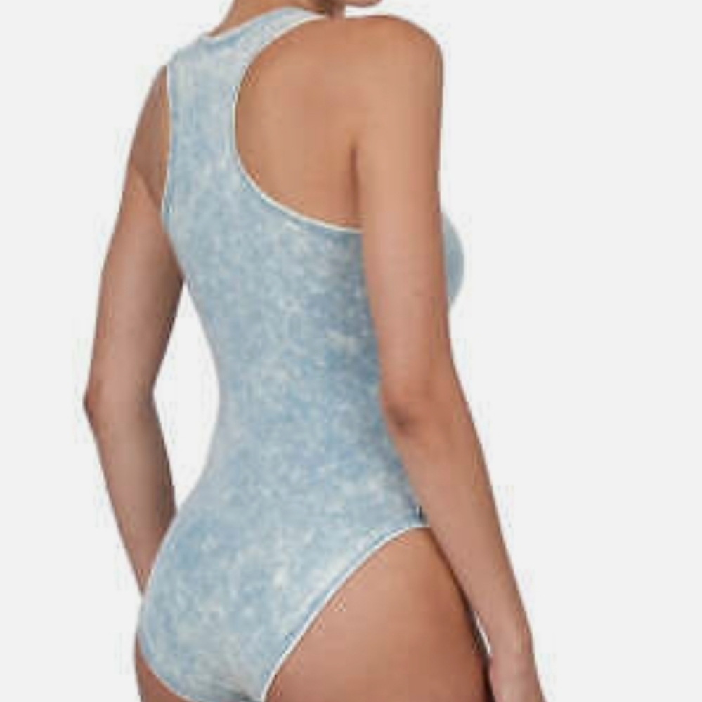 💙MINERAL WASHED RACER BACK SKY BLUE BODYSUIT💙